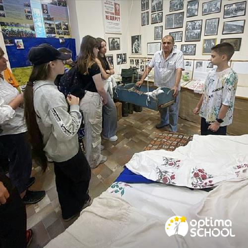 Вересень подарував нашим ОПТИМістам справжню подорож у часі!